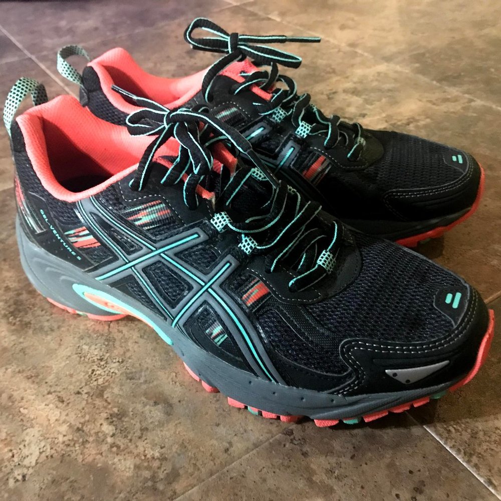 Gray ASICS Gel Venture 5 Running Shoes